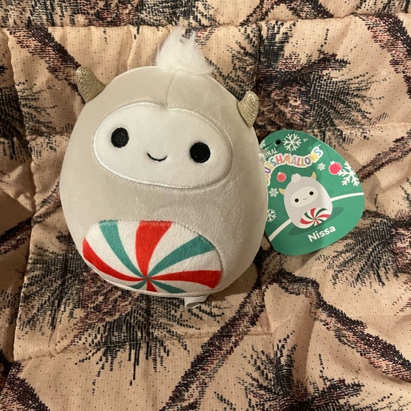 5” Nissa the Peppermint Yeti Squishmallow - Picture 1 of 1